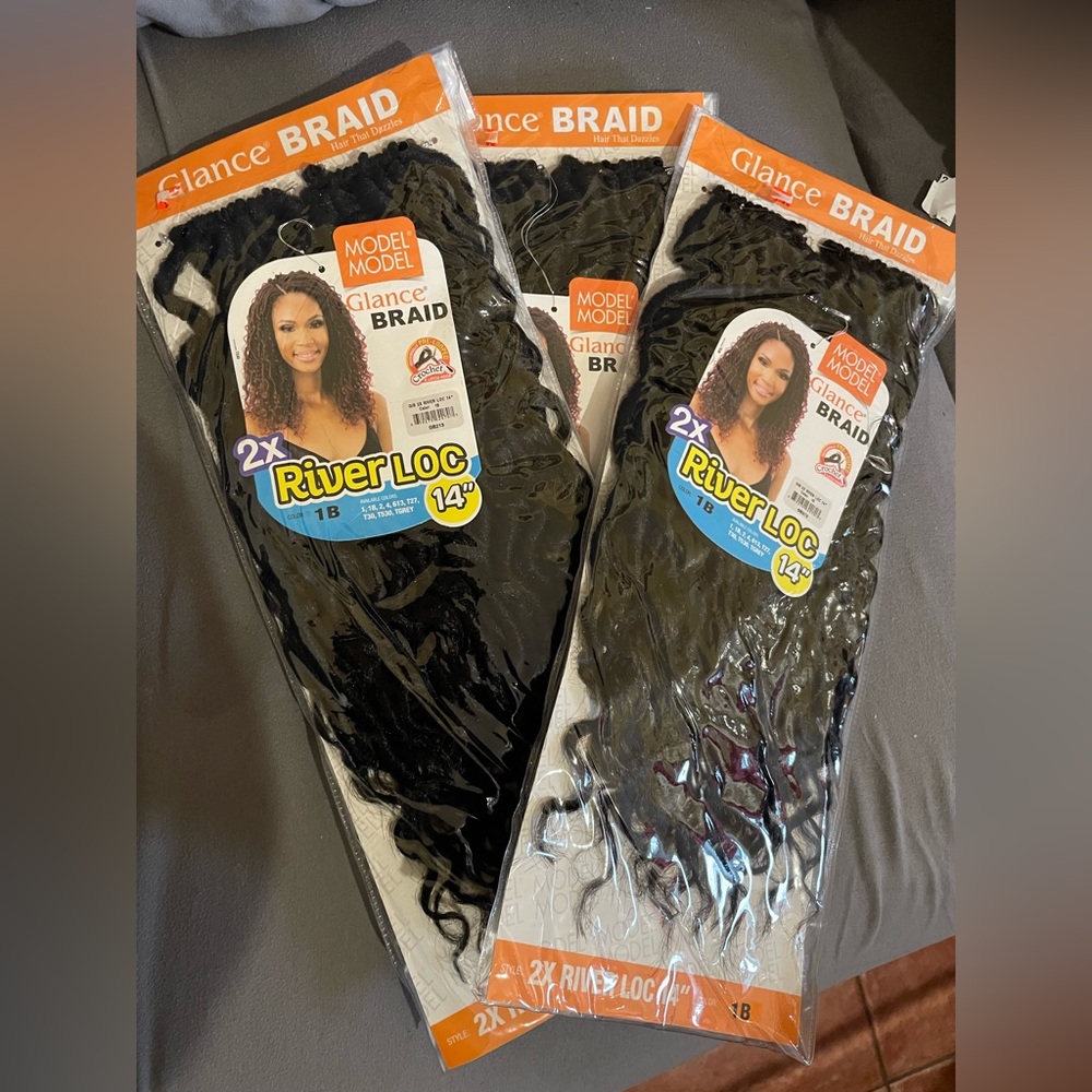 Glance braid hair that dazzles, color 1B 14”